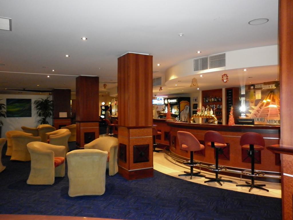 New Whyalla Hotel Exterior photo